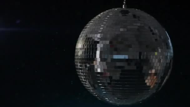 Animación Spinning Disco Ball Sobre Fondo Negro Concepto Fiesta Celebración — Vídeo de stock