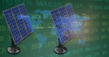 Güneş panelleri üzerinden finansal veri ve grafikler. Yeşil enerji, eko güç, finans ve ekonomi kavramı dijital olarak oluşturulmuş görüntü. 