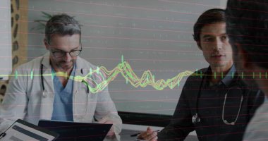 Tıbbi personelin veri işleme görüntüsü. küresel bağlantılar, tıp, dijital arayüz, teknoloji ve ağ konsepti dijital olarak oluşturulmuş görüntü.