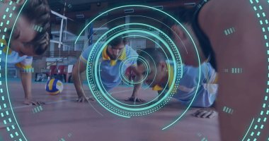 Farklı erkek voleybol oyuncularının şınav çekerken görüntüsü. Küresel spor ve dijital arayüz kavramı dijital olarak oluşturulmuş görüntü.