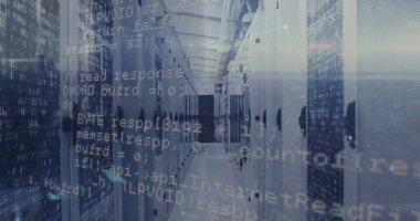 Sunucular üzerinde veri işleme resmi. Ağ, bağlantılar, iletişim, veri işleme ve teknoloji konsepti dijital olarak oluşturuldu.