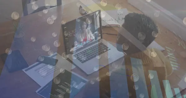 Junge Afroamerikanerin Telefoniert Video Auf Ihrem Laptop Die Überlagerung Von — Stockfoto