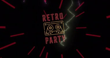 Siyah arkaplanda gamepad simgesi olan retro parti metninin üzerindeki şimşeğin animasyonu. Parti, kutlama ve oyunlar konsepti dijital olarak oluşturuldu.
