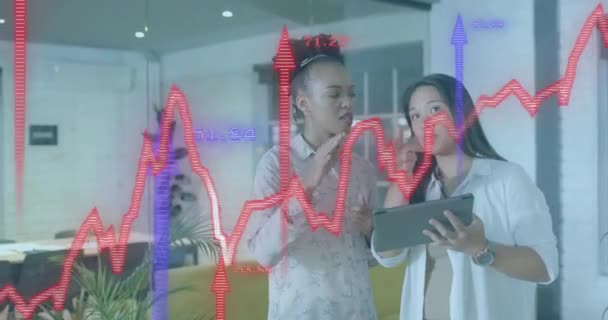 激励各行业在职妇女的金融数据处理 全球金融 计算和数据处理概念 — 图库视频影像