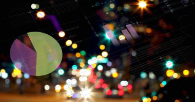 Şehir manzarası üzerinde istatistik ve veri işleme resmi. küresel iletişim, iş dünyası, dijital arayüz, teknoloji ve ağ konsepti dijital olarak oluşturulmuş görüntü.