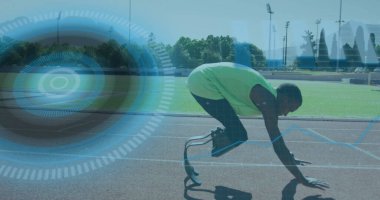 Fiziksel engelli Afrikalı Amerikalı erkeklerin dijital arayüz görüntüsü. Küresel spor, dijital arayüz ve veri işleme kavramı dijital olarak oluşturulmuş görüntü.