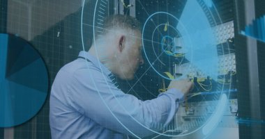 Kafkas erkek sunucu oda çalışanını tarama görüntüsü. Küresel bağlantılar, veri işleme ve dijital arayüz konsepti dijital olarak oluşturulmuş resim.