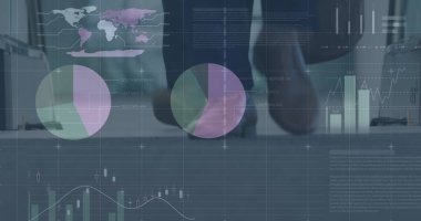 İş adamları üzerinden finansal veri işleme görüntüsü. küresel iş, bağlantılar ve veri işleme kavramı dijital olarak oluşturulmuş görüntü.