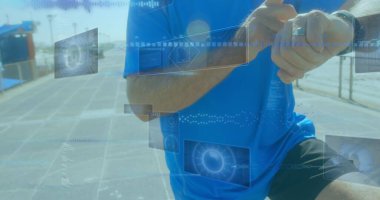 Kafkas sporcusunun akıllı bakışları kontrol ettiği veri işleme görüntüsü. Küresel spor ve dijital arayüz kavramı dijital olarak oluşturulmuş görüntü.