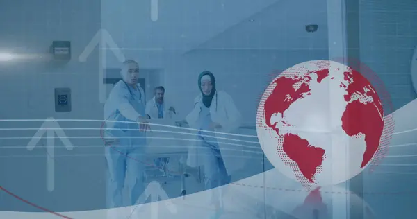 Kuva Maapallon Nuolet Yli Eri Lääkäreiden Potilaan Sairaalassa Maailmanlaajuinen Lääketiede — kuvapankkivalokuva