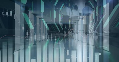 Ofisteki sunucu odasında yürüyen kişilere karşı istatistiksel veri işlemenin birleşik görüntüsü. iş teknolojisi kavramı