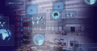 Depoda tarama yapan veri işleme görüntüsü. Küresel bağlantılar, hesaplama ve dijital arayüz konsepti dijital olarak oluşturuldu.