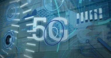 Veri işleme görüntüsü ve beyaz adamın dizüstü bilgisayarı kullanması. küresel bağlantılar, veri işleme ve hesaplama kavramı dijital olarak oluşturulmuş resim.