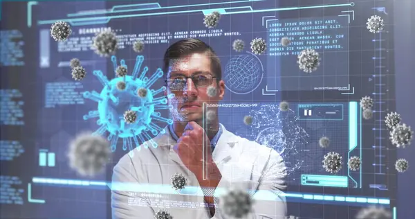 Laboratuvar Önlüklü Erkek Doktor Üzerinde Coperid Hücre Tıbbi Veri Işleme — Stok fotoğraf