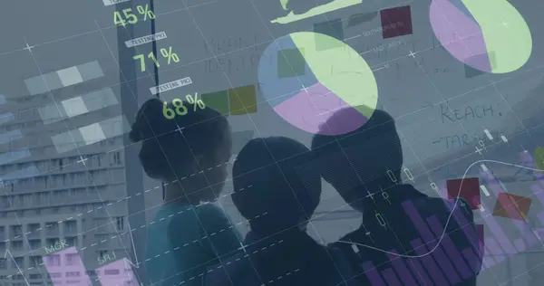 Bild Finansiell Databehandling Över Olika Grupper Affärsmän Anteckna Global Verksamhet — Stockfoto
