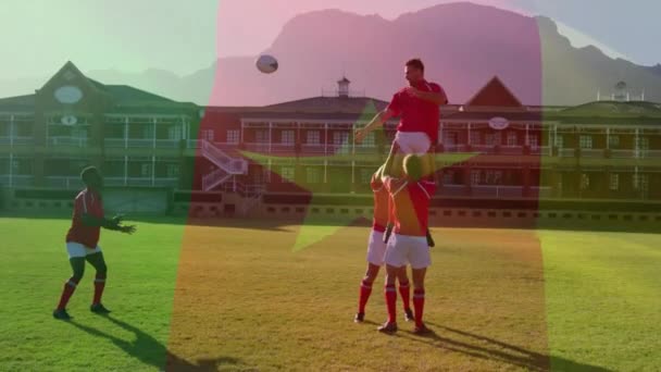多様な男性ラグビー選手に対するカメルーンの旗のアニメーション グローバルスポーツ 愛国心 デジタルインターフェースのコンセプトデジタル生成ビデオ — ストック動画