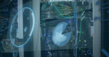 Bilgisayar sunucusundaki kablolar üzerinden tarama ve veri işleme görüntüsü. küresel hesaplama ve veri işleme kavramı dijital olarak oluşturulmuş resim.