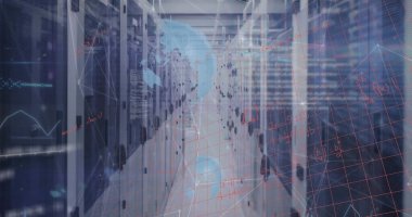 Sunucu odasında matematiksel denklemlerin ve veri işlemenin resmi. Küresel teknoloji, bilgisayar ve dijital arayüz kavramı dijital olarak oluşturulmuş görüntü.