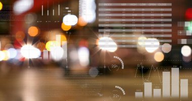 Odak ışıkları ve şehir manzarası dışında istatistiklerin işleniş görüntüsü. business, data işleme, bağlantı, teknoloji ve dijital arayüz kavramı dijital olarak oluşturuldu.