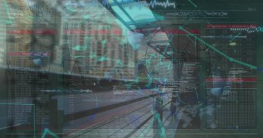 Modern bina ve şehir manzarası üzerinde veri işleme resmi. Küresel teknoloji veri işleme ve dijital arayüz konsepti dijital olarak oluşturulmuş resim.