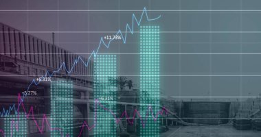 İnşaat alanı resmi, finansal veri işleme ve istatistik. küresel gelişim, iş dünyası, dijital arayüz ve dijital olarak oluşturulan veri işleme kavramı.