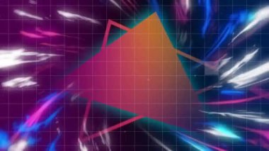 Siyah zemin üzerinde üçgenler olan neon desenli animasyon. Küresel dijital arayüz, iletişim, hesaplama ve veri işleme kavramı, dijital olarak oluşturulmuş video.