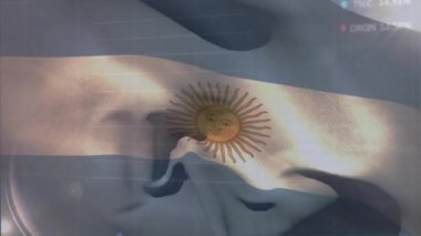 Arjantin bayrağı üzerinde finansal veri işleme animasyonu. Küresel finans, işletme, bağlantılar, hesaplama ve veri işleme kavramı, dijital olarak oluşturulmuş video.