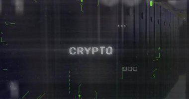 Bilgisayar sunucuları üzerinden şifreli metin ve dijital veri işleme animasyonu. Küresel bağlantılar, hesaplama ve veri işleme kavramı, dijital olarak oluşturulmuş video.