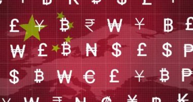 Çin bayrağı üzerinde para işaretleri ve finansal veri işleme animasyonları. Küresel finans, işletme, bağlantılar, hesaplama ve veri işleme kavramı, dijital olarak oluşturulmuş video.