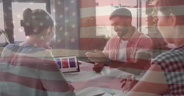 Animazione Della Bandiera Degli Stati Uniti Diversi Uomini Affari Carica — Video Stock
