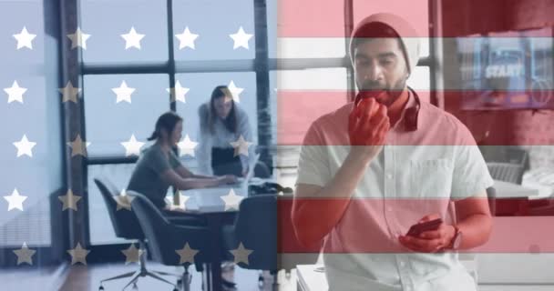 Animace Vlajky Nás Nad Různými Obchodníky Úřadu Americké Finance Obchod — Stock video