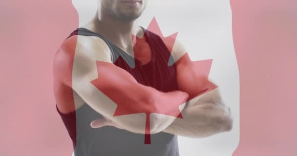Kanada Bayrağının Çift Irklı Erkek Güçlü Adama Karşı Canlandırılması Vatanseverlik — Stok video