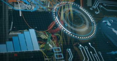 Kafkas kadın sunucu odasındaki dijital arayüz ve veri işleme görüntüsü. Küresel iş, finans, veri işleme ve dijital arayüz kavramı, dijital olarak oluşturulmuş görüntü.