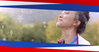 Oylama metni ve çeşitli mutlu arkadaşlarla bayrak sallayarak kutlama yapan Amerikan bayrağının canlandırılması. Amerika, seçimler, hükümet, oylama, kutlama ve vatanseverlik, dijital olarak oluşturulmuş video.