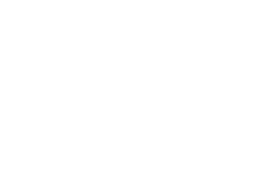 Şeffaf arkaplanda saati olan ellerin dijital png çizimi. İzole vektör, zaman ve iletişim konsepti.