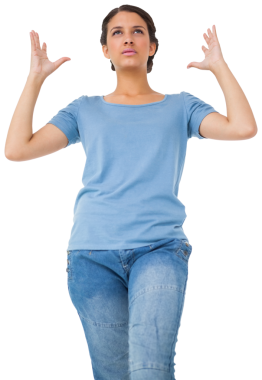 Saydam arka planda kızgın melez kadının dijital png fotoğrafı. İzole fotoğraf, insanlar ve duygular..