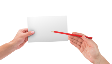 Şeffaf arkaplan üzerinde kağıt olan ellerin dijital png çizimi. İzole görüntü, yaratıcılık ve sembol kavramı.