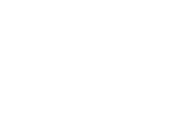 Bilgisayarlı masaların dijital png çizimi ve şeffaf arkaplanda kopyalama alanı. İzole görüntü, şekiller ve teknoloji konsepti.