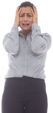 Saydam bir arkaplanda kafasını tutan korkmuş melez iş kadınının dijital fotoğrafı. İzole fotoğraf, iş ve profesyonel..