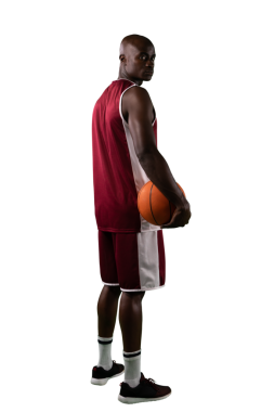 Saydam arka planda topu olan Afro-Amerikan erkek basketbolcunun dijital fotoğrafı. İzole fotoğraf, spor ve insan konsepti.