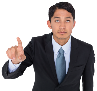 Saydam arkaplanı işaret eden odaklanmış çift ırklı iş adamının dijital png fotoğrafı. İzole fotoğraf, iş ve profesyonel..