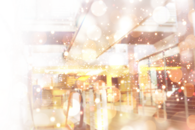 Şeffaf arka planda alışveriş merkezinin içini gösteren dijital bir png fotoğrafı. İzole imaj, alışveriş ve ticaret konsepti.