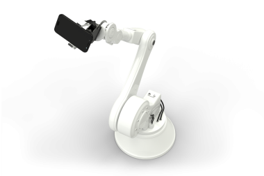 Saydam arkaplanda kopyalama alanı olan akıllı telefonlu robotik kolun dijital png çizimi. İzole görüntü, teknoloji ve şekiller konsepti.