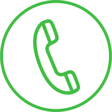 Şeffaf arkaplan üzerinde telefon olan yeşil dairenin dijital png çizimi. İzole görüntü, mesaj ve iletişim konsepti.