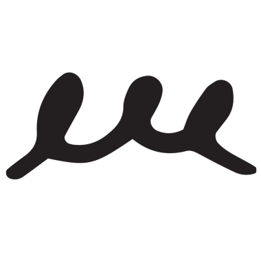 Şeffaf arkaplanda siyah soyut şeklin dijital png çizimi. İzole görüntü, soyutlama ve şekil kavramı.