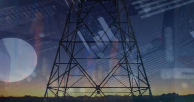 Elektrik direğiyle alacakaranlıktaki görüntü ve veriler. elektrik, enerji ve finans kavramı dijital olarak oluşturulmuş görüntü.