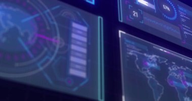 Ekranlar üzerinde veri işleme resmi. Küresel iş, finans, hesaplama ve veri işleme kavramı dijital olarak oluşturulmuş görüntü.