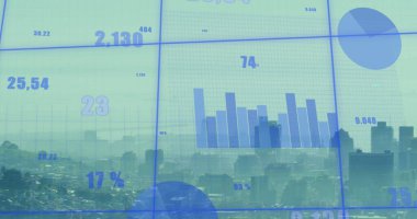 Şehir manzarasının havadan görüntüsüne karşı şebeke ağı üzerinden istatistiksel veri işleme resmi. Küresel ağ ve iş teknolojisi kavramı