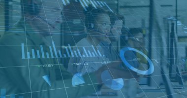 Numaraları değiştirme, çeşitli müşteri hizmetleri temsilcilerinin müşterilerle konuşma görüntüsü. Grafikler, dijital kompozit, çoklu pozlama, rapor, iş, büyüme, çağrı merkezi ve teknoloji.