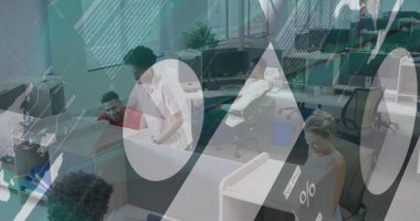 Ofiste çalışan çeşitli meslektaşların finansal veri işleme görüntüsü. Küresel iş, iletişim, finans ve dijital arayüz kavramı dijital olarak oluşturulmuş görüntü.